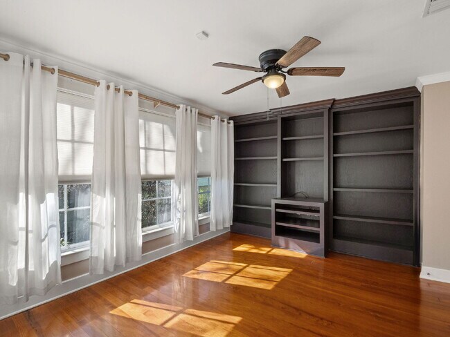 Building Photo - Enchanting 4-bedroom, 3-bathroom historical home