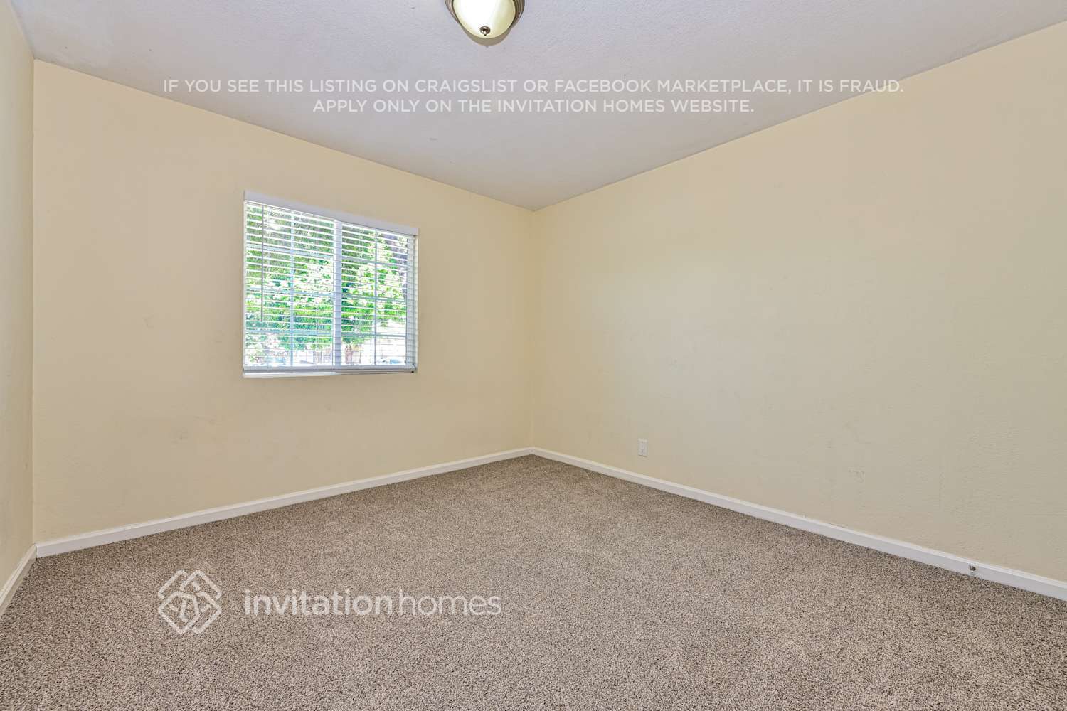 Building Photo - 13946 Terra Bella St