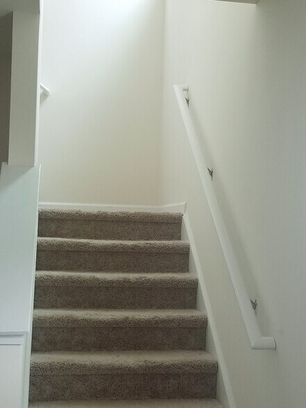 Building Photo - 513 Eastfair Dr