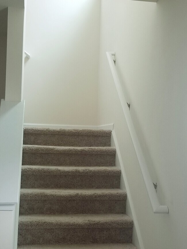 Building Photo - 513 Eastfair Dr