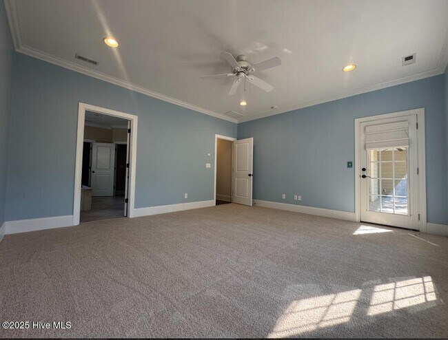 Building Photo - 428 N Belvedere Dr