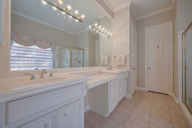 Building Photo - 4707 Gladesdale Park Ln