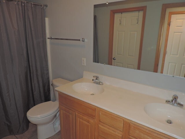 Building Photo - $1,600 | 3 Bedroom, 2 Bathroom Multi Floor Duplex | Pet Friendly* | Available for a August 1st, 2...