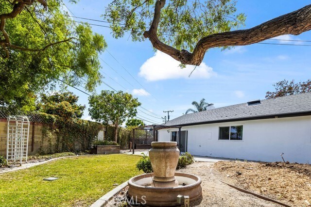 Building Photo - 5952 Par Cir