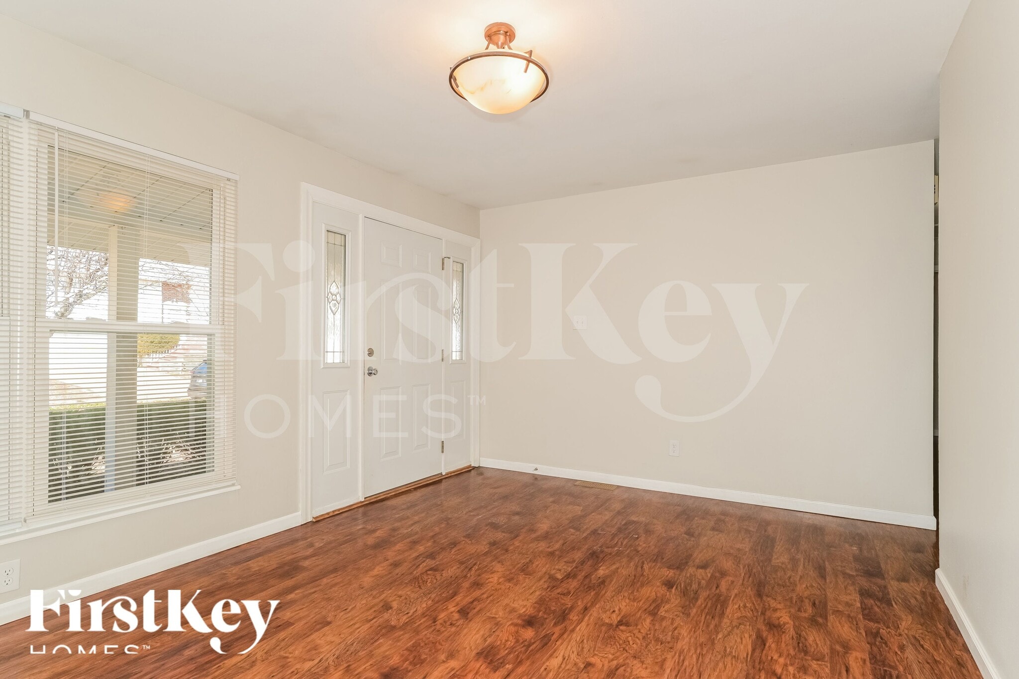 Building Photo - 706 Boca Chica Dr