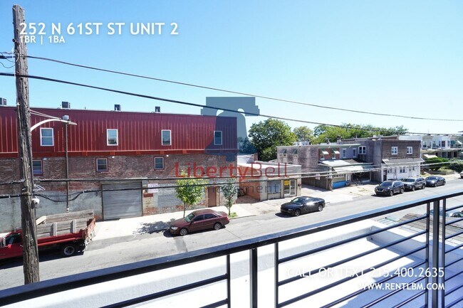 Building Photo - 252 N 61st St