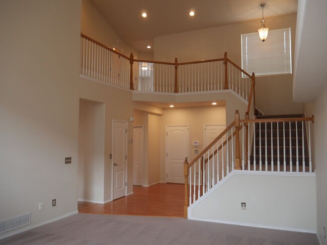 Building Photo - 4 Bed / 3.5 Bath in University Park with AC