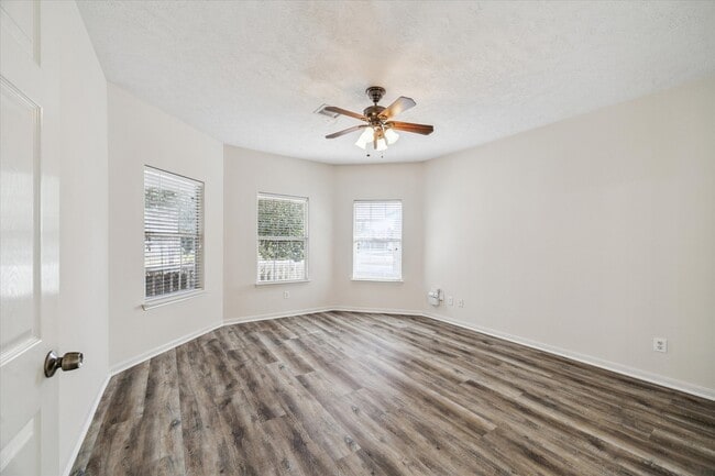 Building Photo - 4918 Comal River Loop