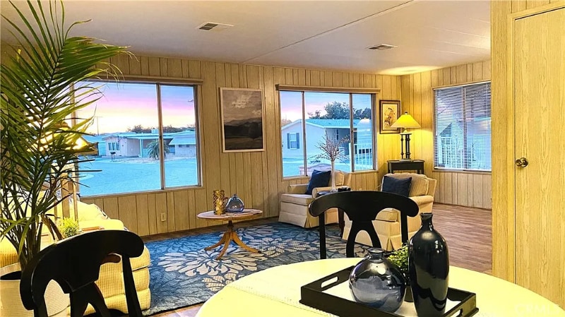 Building Photo - 720 Santo Tomas Dr