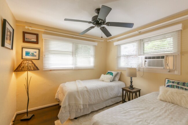 Building Photo - 3 Bed/2 Bath Laie Home with big yard and bonus space