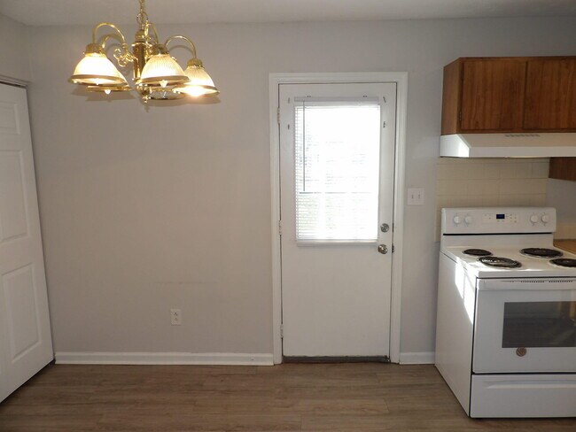 Building Photo - 114 Potomac Ct