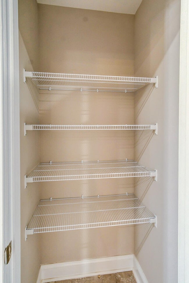 Building Photo - 184 Garden Gate Dr