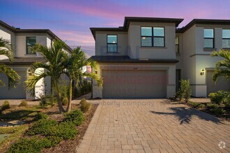 Building Photo - Beautiful 3 Bedroom Townhome in Avanti at ...