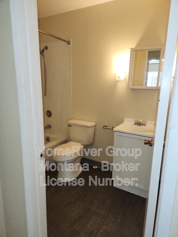 Building Photo - 100 South Ave E