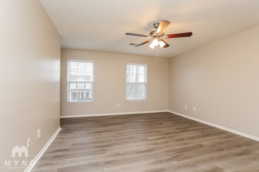 Building Photo - 2838 Creekbend Dr