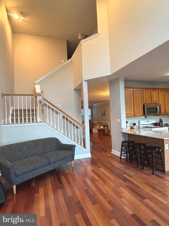 Building Photo - 113 Turnhill Ct