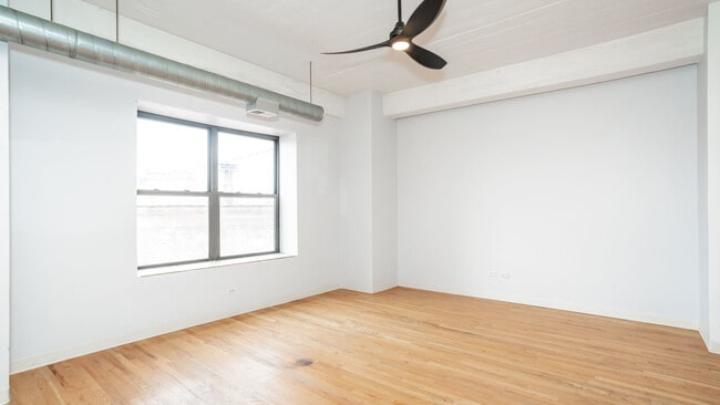 Building Photo - 1846 S Loomis St