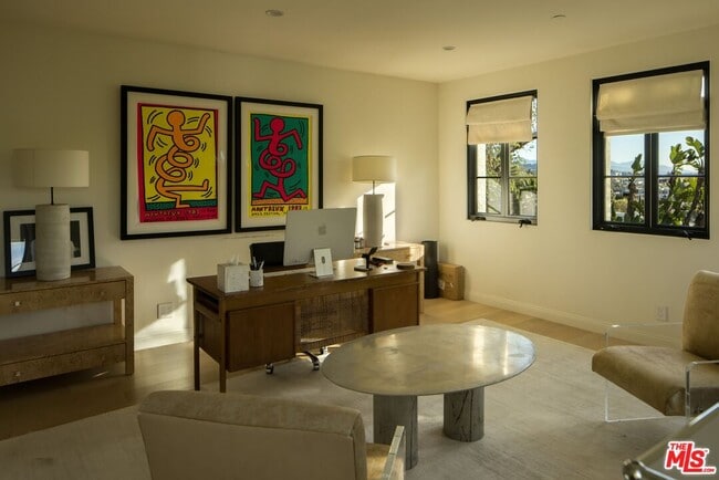 Building Photo - 1427 Kings Rd