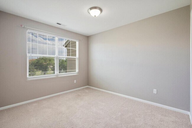 Building Photo - 5649 Saint Patrick View