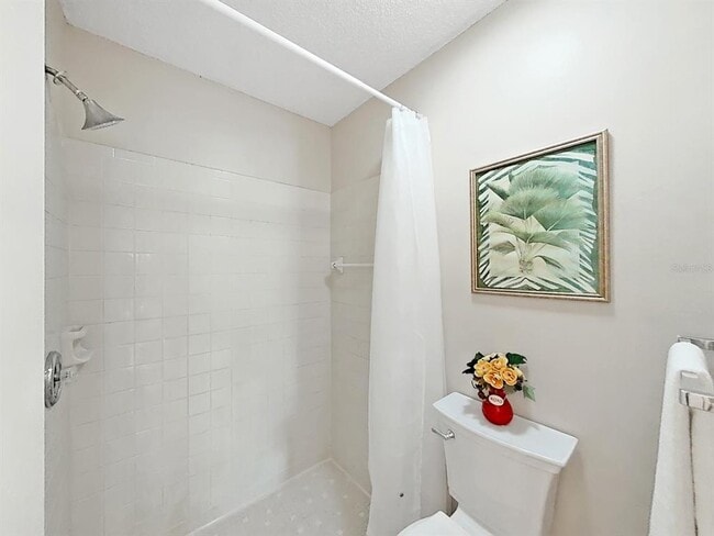 Building Photo - 3121 Beecher Dr E