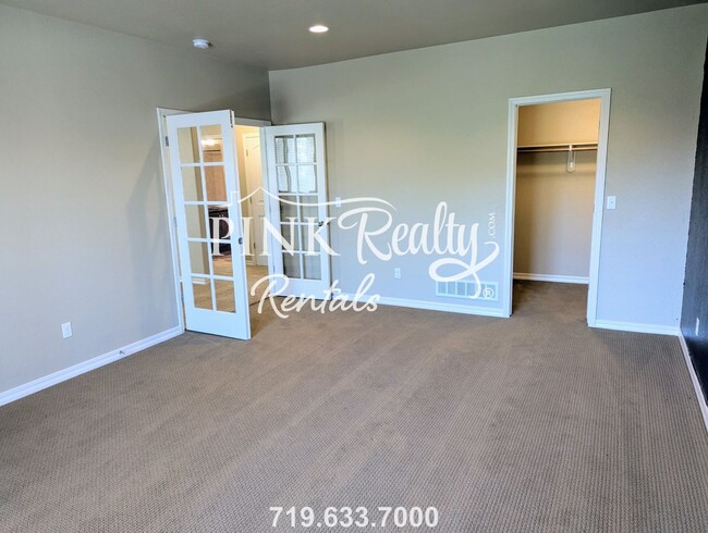 Building Photo - 7695 Wrangler Ridge Dr