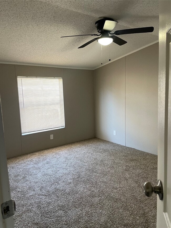 Building Photo - 17881 William Ln