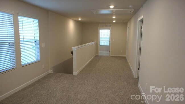 Building Photo - 344 Cedar Knoll Cir