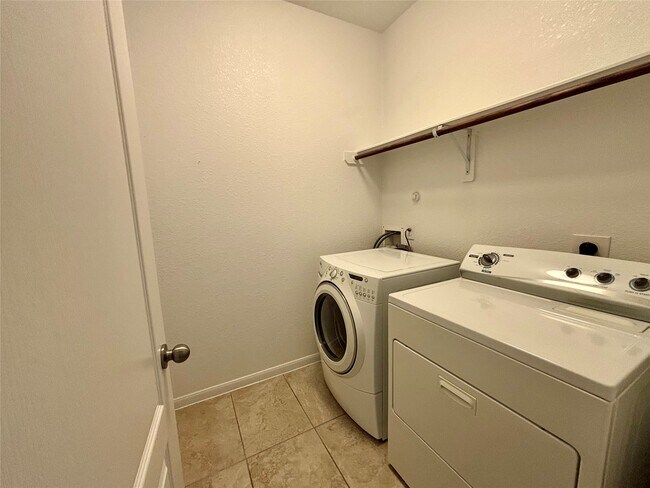 Building Photo - 17626 Sauki Ln