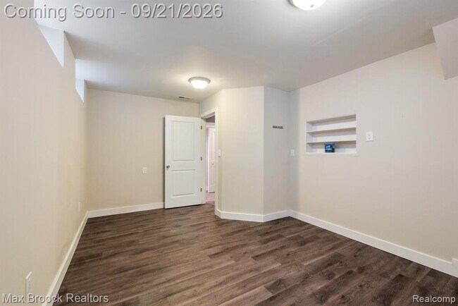 Building Photo - 4151 Bluebird Dr