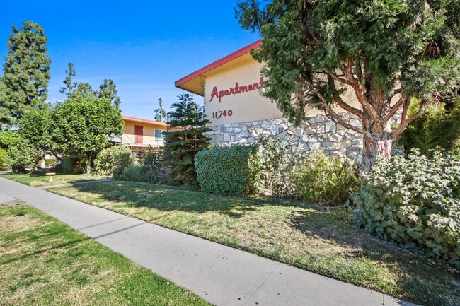 Building Photo - El Dorado Apts