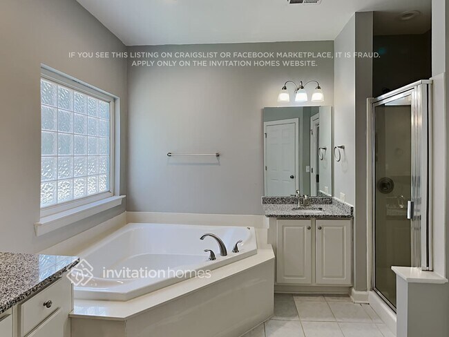 Building Photo - 6008 Lowergate Dr