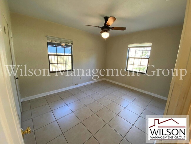 Building Photo - 419 Westminster St