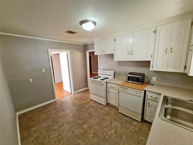 Building Photo - 959 Green Ridge Ct