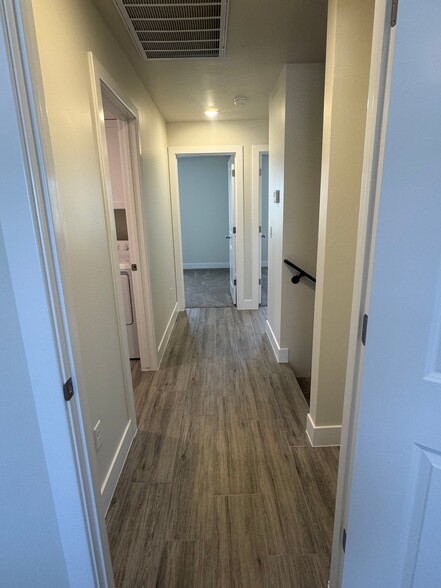 Building Photo - 51 S 4375 W