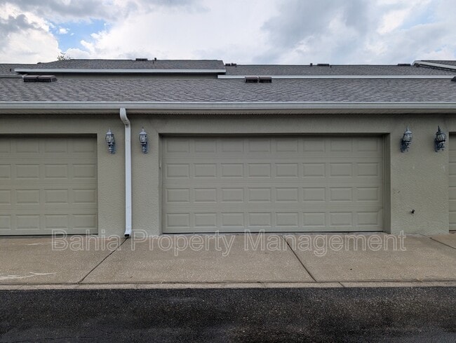Building Photo - 14120 Oakham St