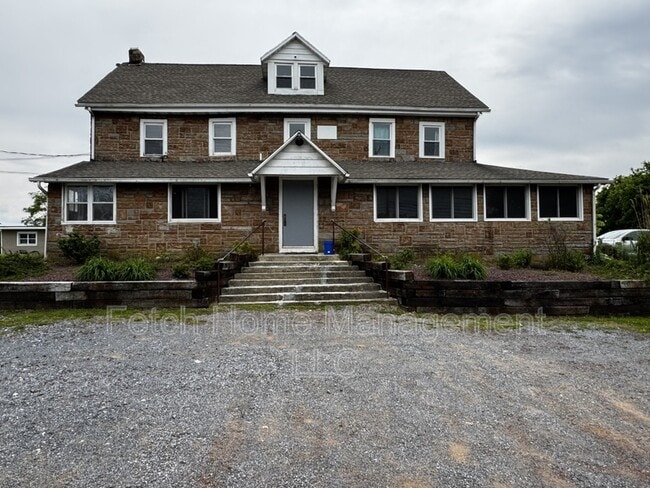 Primary Photo - 10669 Jonestown Rd