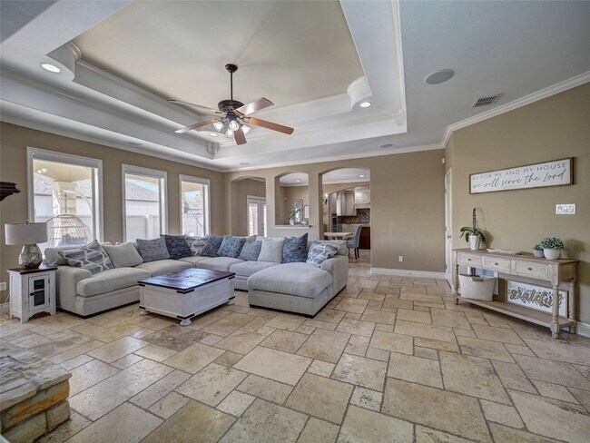 Building Photo - 204 Black Diamond Rd