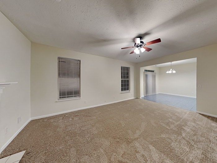 Building Photo - 1049 Springwater Cir