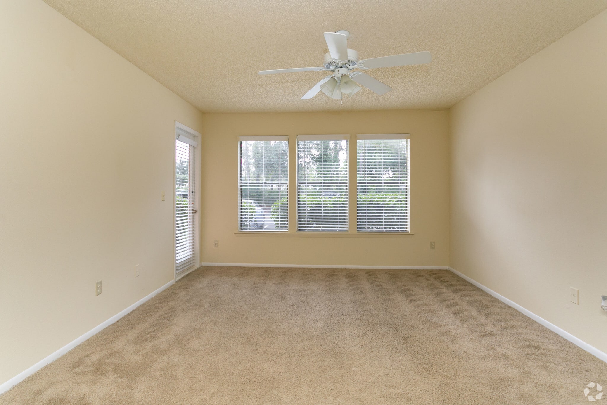 Interior Photo - Victoria at Orange Park