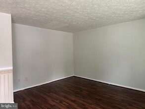 Building Photo - 2166 Commissary Cir