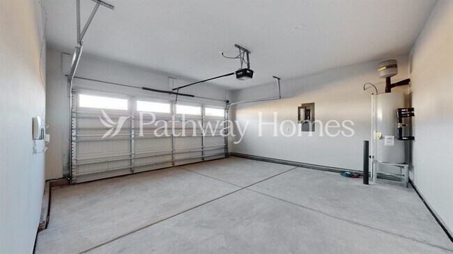 Building Photo - 207 Adams Tree Wy