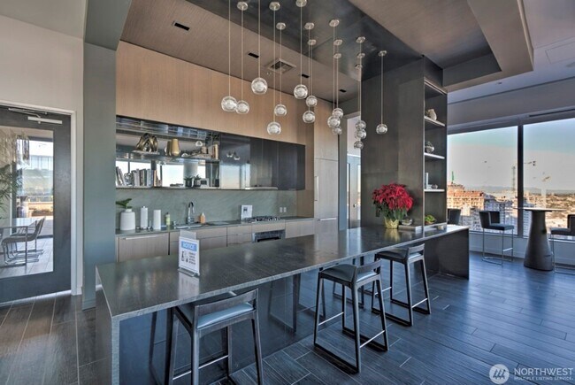 Building Photo - 1Bd/1Ba Seattle Condo