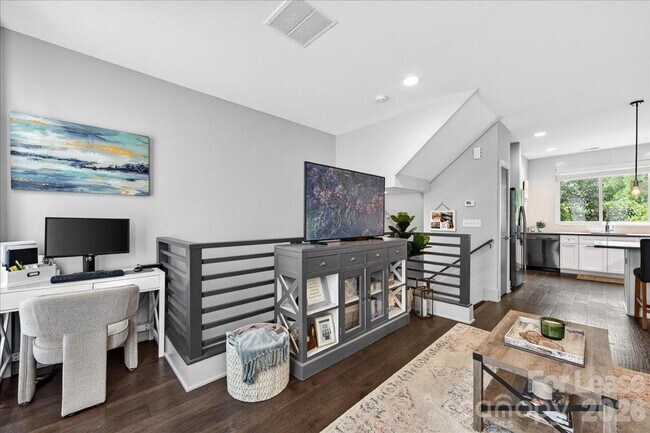 Building Photo - 241 Domain Way