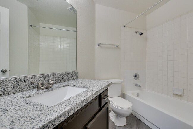 Building Photo - 1738 Toltec Cir