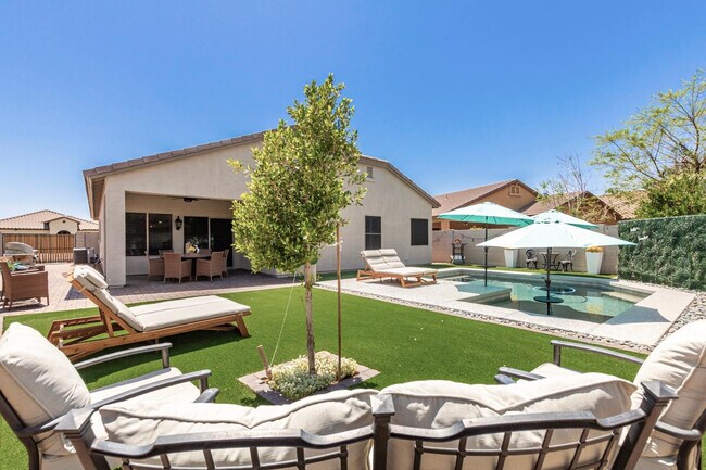 Building Photo - 11810 W Villa Chula Ln