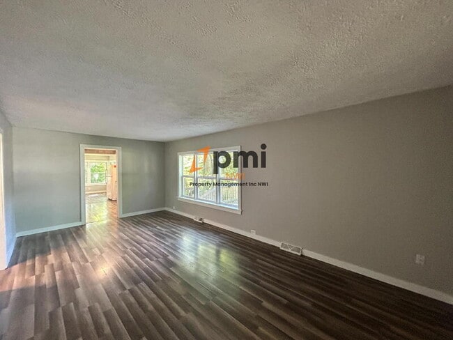 Building Photo - 14725 Bryan St