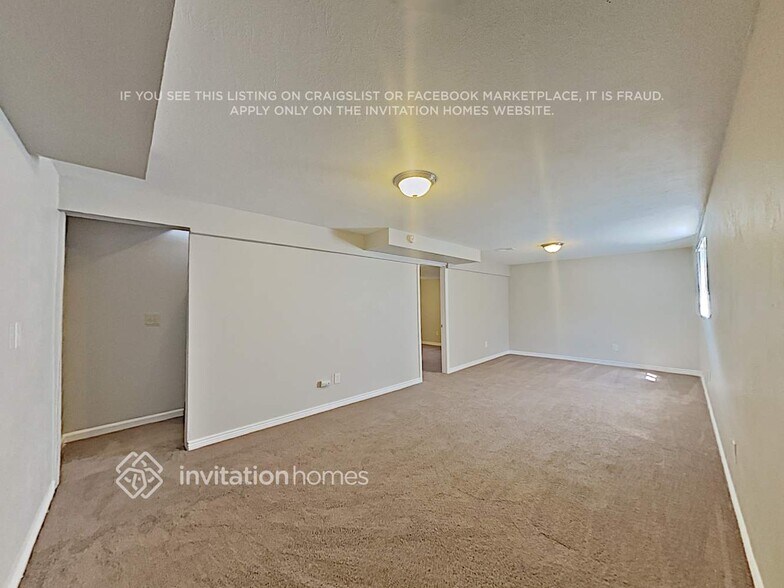 Building Photo - 16943 E Ithaca Cir