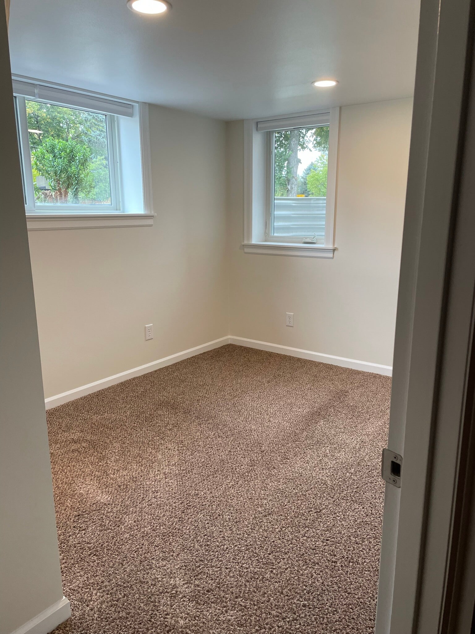 Building Photo - 2614 Highwood Dr