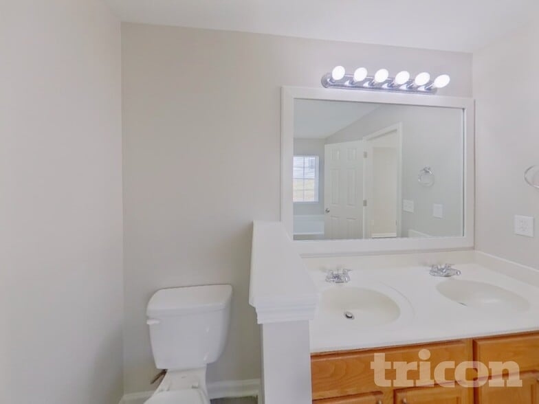 Building Photo - 1392 Zered Pl NW