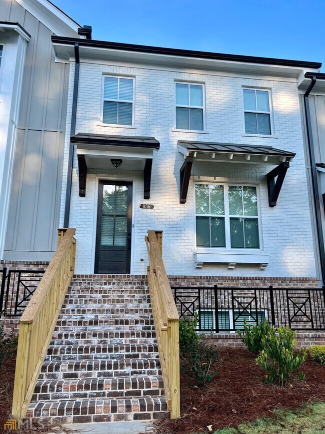 3320 LawrencevilleSuwanee Rd 3320 LawrencevilleSuwanee Rd Suwanee